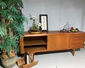 Mid Century, Danish Modern.  Buffet, w/ Tambour doors. Excellent condition, Ib Kofod-Larsen Tambour Door Teak Credenza