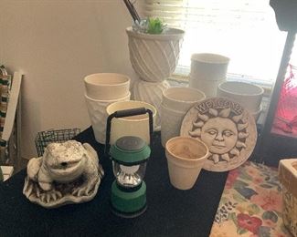 Orchid pots, Cement fountain frog, 