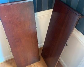 Sumter 6 chair dining set - with two insertable leafs.