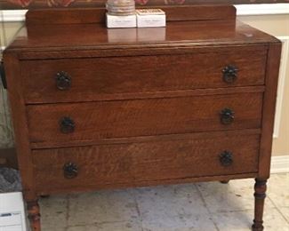 oak footed chest