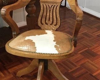 wonderful oak swivel chair