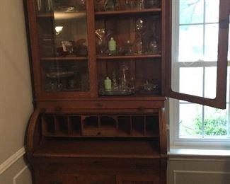 roll top desk with display