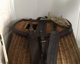 Angler’s bait basket