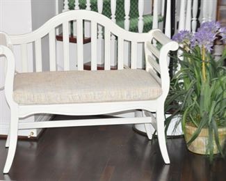 Lexington Furniture Company, Ivory Painted Wooden Bench with Removable Cushion, W41.5" x H35" x D20"