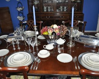 Overview of the Gorgeous Mahogany Baker Dining Table Set with the Franciscan Fine China Table Setting, Made in USA 
