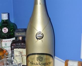  3 Litres Bottle Prasidenten-Gold White Sparkling Wine From Germany, 20"h
