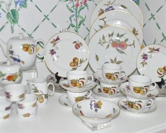 Vintage Royal Worcester. "Evesham", Five Piece Place Setting for 12.  Additional Serving Pieces, Including Sugar and Creamer, 2 Large Serving Bowls, a TeaPot and More Sold Separately!