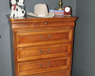 Wonderful Lexington Cherry 6-Drawer Hi-Boy Chest