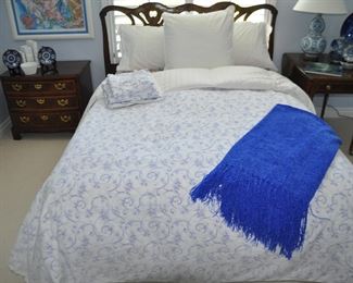 Wonderful Italian Bedding  includes a Queen Size Duvet and Square Sham and Set of Pillow Cases by Schweitzer Linens and a  Blue Bed Throw with Fringe is 50" x 72"
