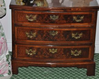 Beautiful Henredon Aston Court Night Stand/End Table with Banded Flame Mahogany.  W28" x H24" x D18.5"  Two Pairs Available.