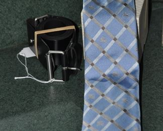 Silk Burberry Men's Tie and Burberry Black Men's Belt