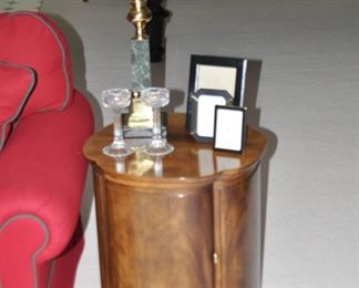 Petite End Table Perfect for Drinks During Entertaining!