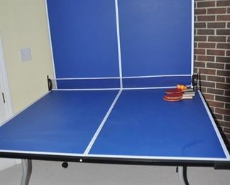 Regulation-Size Ping Pong Table with Accessories 