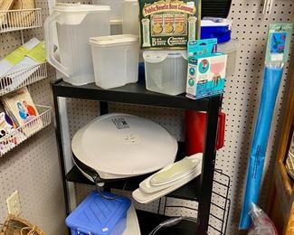 George Foreman large grill and lots of plastic storage containers 