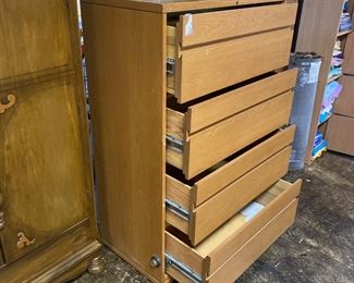 KIMBALL FURNITURE CO. storage chest with auto-closing drawers 