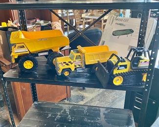 REMCO, TONKA, FORD NYLINT Vintage Metal Toy Trucks and Bulldozers 