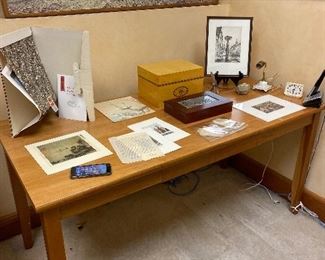 Lots of things to look at in-person.  (Phone is not for sale.)