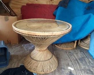 table with four chairs 350 set