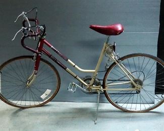 Vintage Ladies 26" Columbia Dream Machine 10-Speed Bicycle