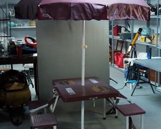 Hersheys Smore Folding Picnic Table With Umbrella