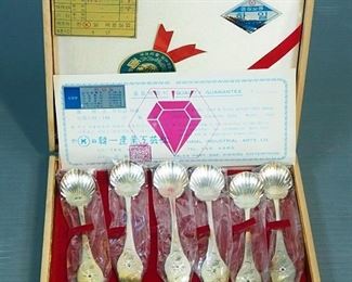 Hanil Industrial Arts Co Sae Kwang Enterprise Korean Ruby Silver 30th Anniversary of Liberation Commemorative Spoon Set