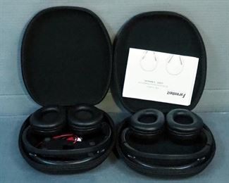 Accurian Wildscreen Portable 7" DVD Player With Carrying Case, Remote, & Charger, Model # 16-471, & Fahrenheit HP-22IRT IR Wireless Stereo, New In Box