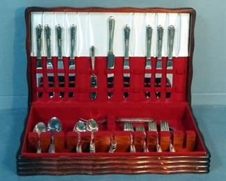 H & Times Co Silver Plate And Stainless Flatware Assortment, In Felt Lined Wood Organizing Box