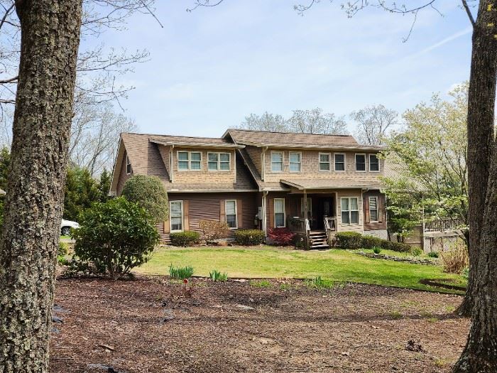 STUNNING LOOKOUT MTN. ESTATE in Lookout Mountain, GA starts on 4/22/2023