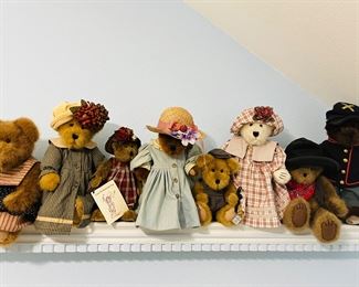 Boyd's Bears with original Boxes.