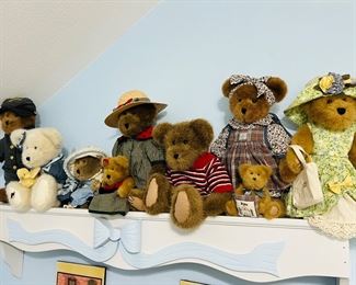 Boyd's Bears with Original Boxes. 