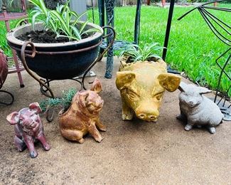 Vintage Pig Planters, Statues.