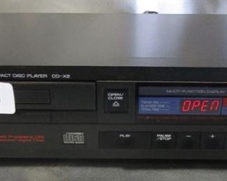YAMAHA CD-X2 CD PLAYER