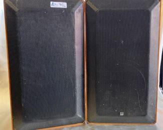 LOT OF 2 ADS L880/2 SPEAKERS