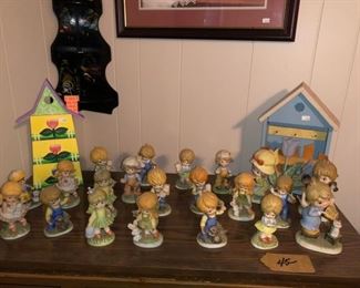 Large collection of collectable 1970's Homco figures!