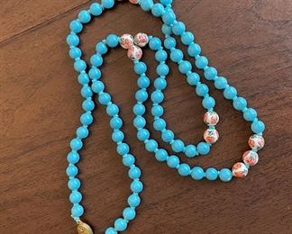 Turquoise & Coral Bead Necklace. 
