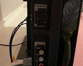 Sony Bravia 48" TV. Photo 3 of 3. 