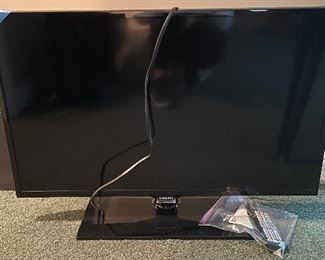Samsung 32" HDMI TV. Photo 1 of 3. 