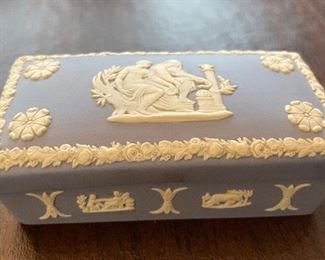 Wedgewood Lidded Pill Box. Photo 1 of 2. 