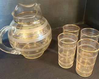 1947 Corning Kitchen Gold Banded Pitcher 4 Glasses