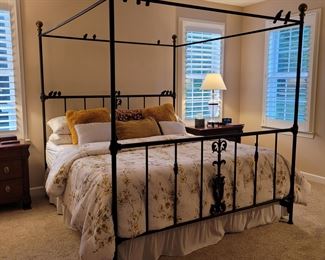 Lovely Bird Bed with 16 birds at Bedswithbirds.com, king size, mattress