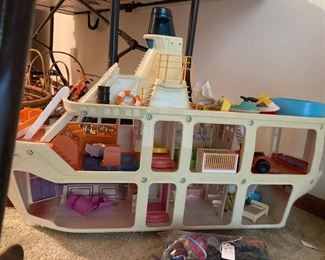 Glamour Dolls ship with furniture