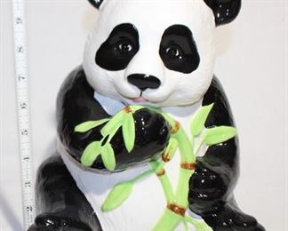 panda bear cookie jar