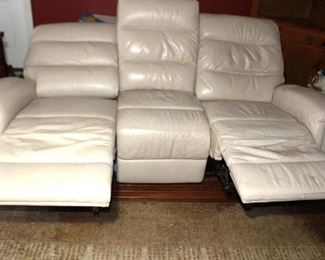 electric reclining sofa (leather shows wear right side recliner)
