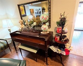 Beautiful Acrosonic by Baldwin piano!
An amazing and lovely sounding decorator style upright in lavish dark wood. Not just an incredible instrument; a truly gorgeous piece of furniture!