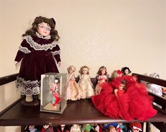 Some cultural dolls of the world 