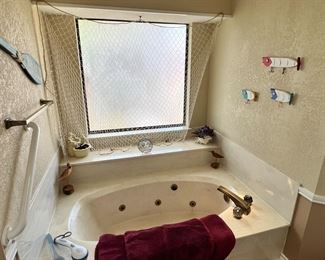 Close ups if these decorator items later on..