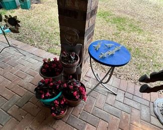 Flowers & a funky vintage table… think it’s aluminum & fiberglass… could have been made by Warhol… I mean it overwhelmingly probably wasn’t, but it could have been. Just saying.