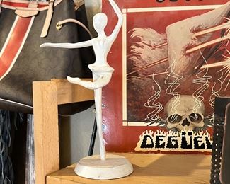 Really great metal ballerina, so cute