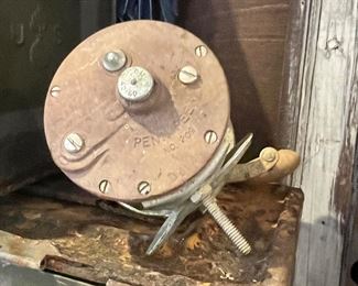 Vintage penn pier reel 