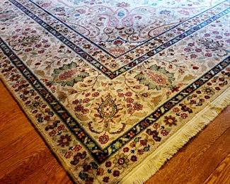 Traditional Carpet 12 x 8 1/2' #19 - $325